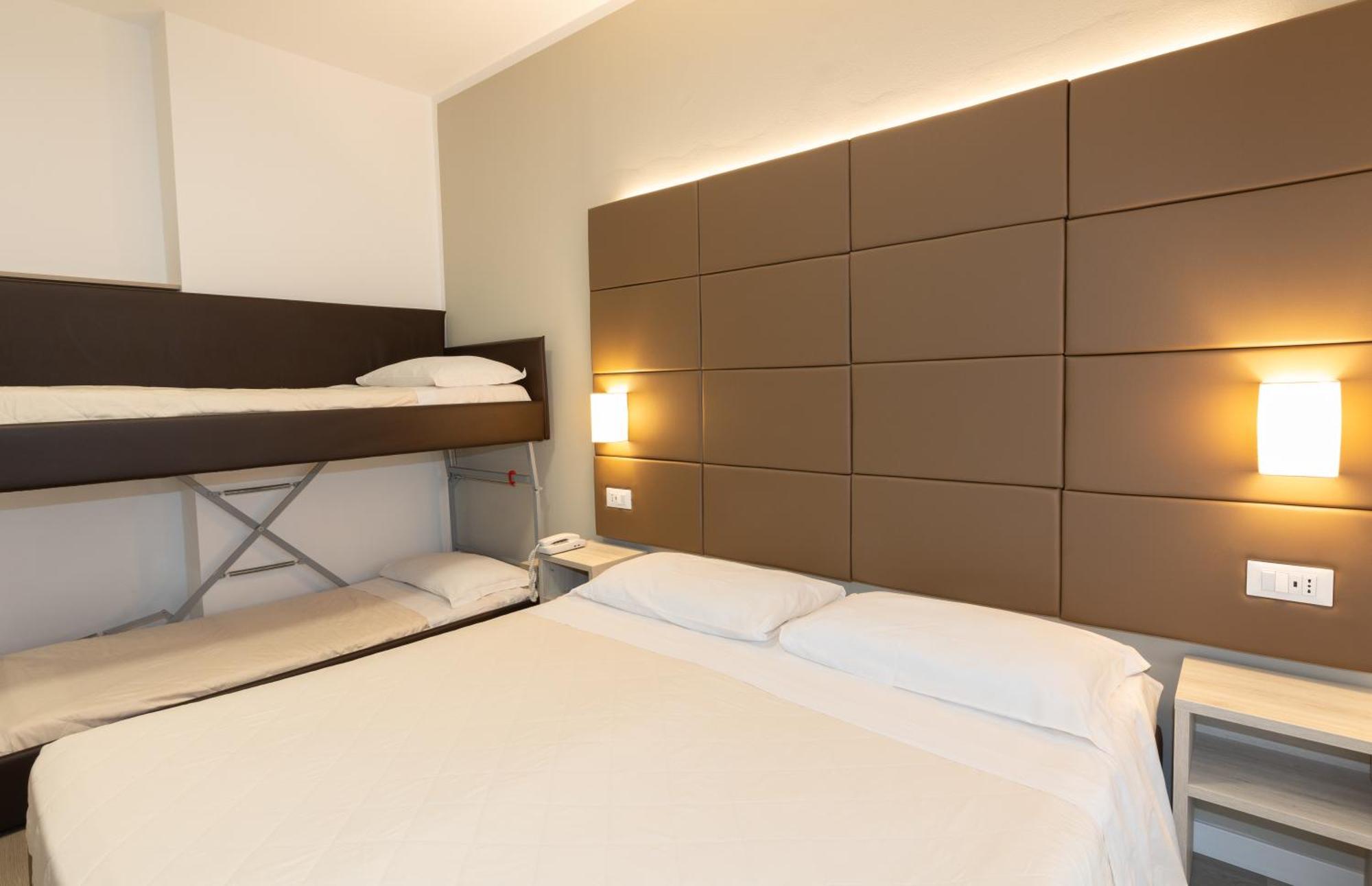 Hotel & Aparthotel Carinthia S Jesolo Extérieur photo